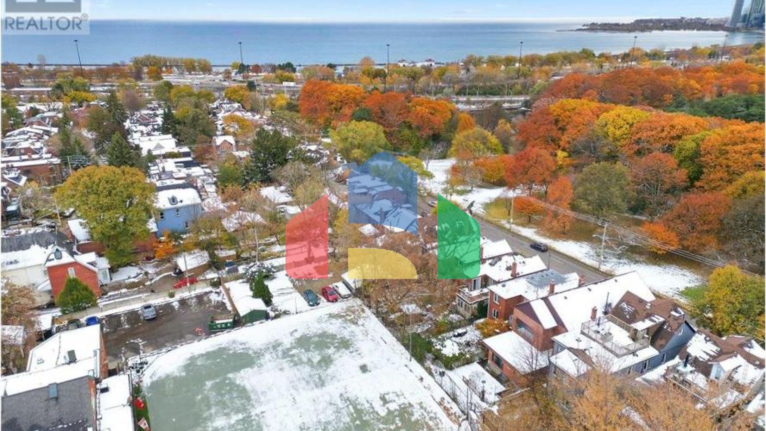 Residential - Single Family Home - Toronto, Canada - Canada