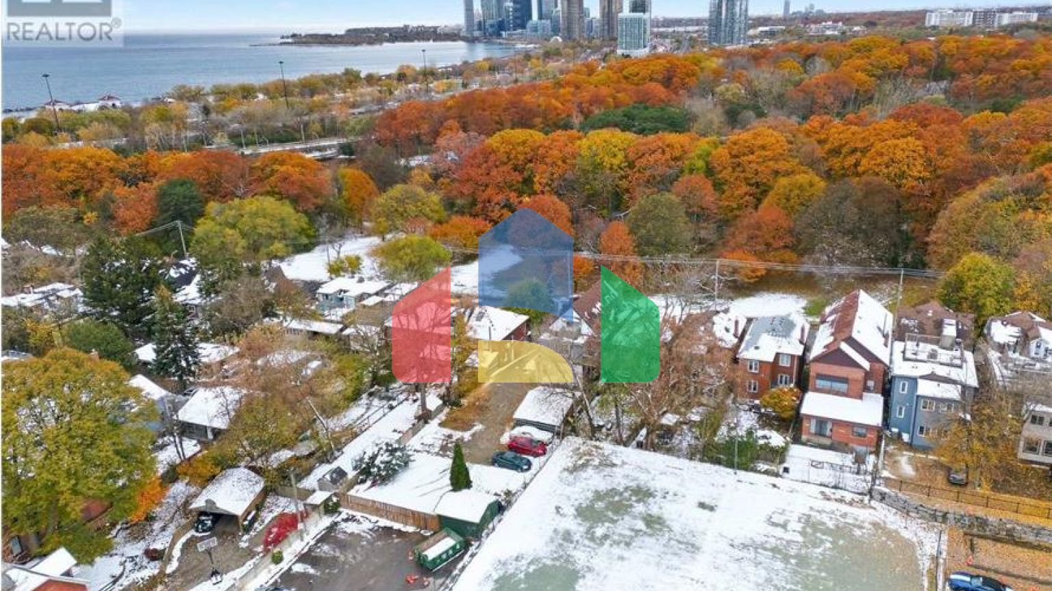 Residential - Single Family Home - Toronto, Canada - Canada