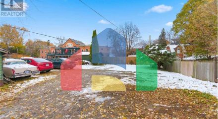 Residential - Single Family Home - Toronto, Canada - Canada