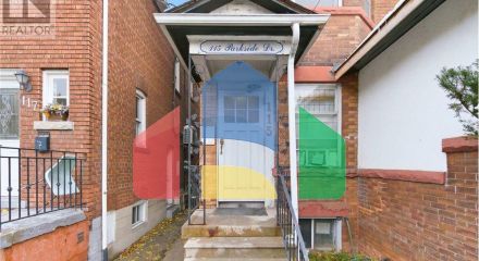 Residential - Single Family Home - Toronto, Canada - Canada