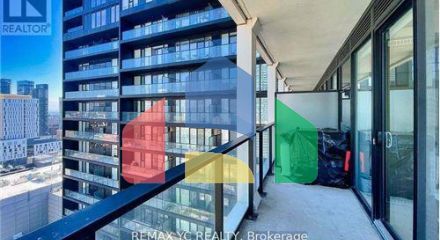 Residential - Single Family Home - Toronto, Canada - Canada