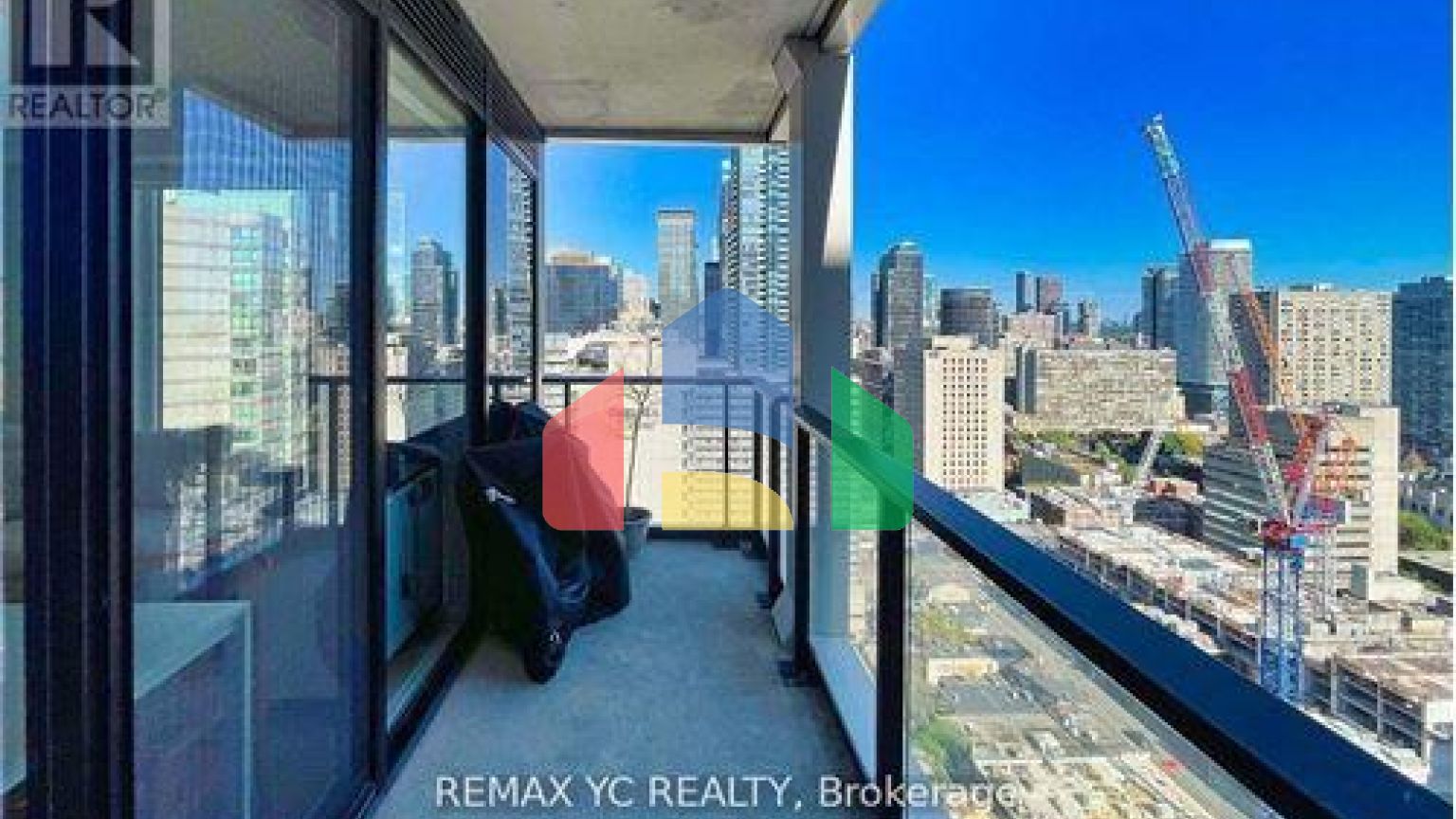 Residential - Single Family Home - Toronto, Canada - Canada