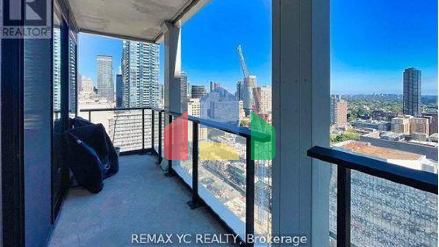 Residential - Single Family Home - Toronto, Canada - Canada