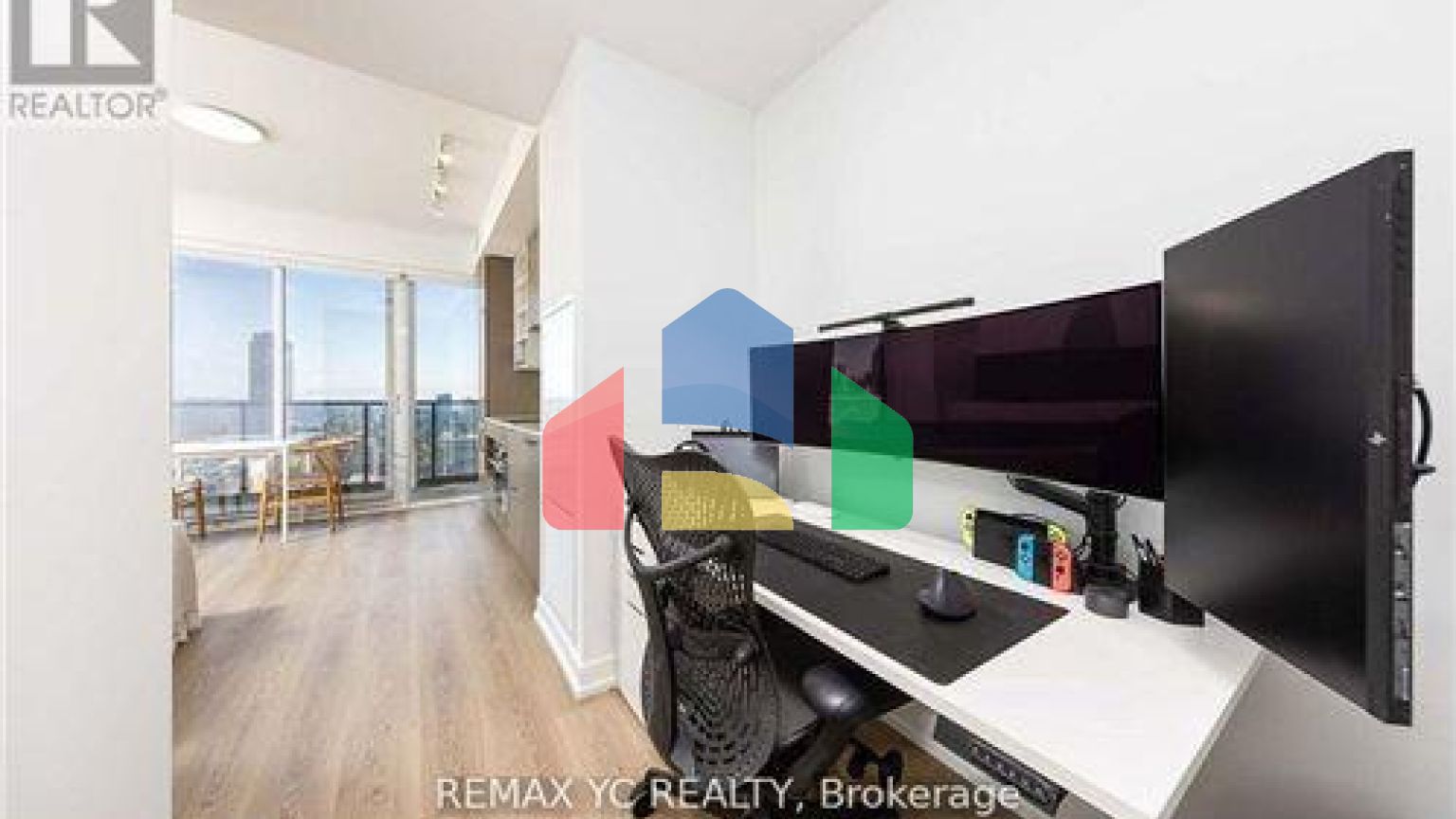 Residential - Single Family Home - Toronto, Canada - Canada