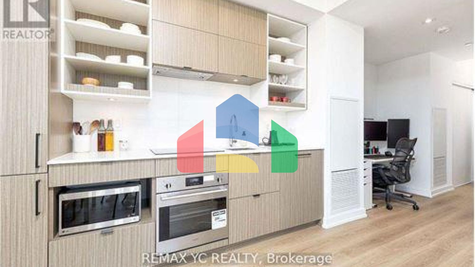 Residential - Single Family Home - Toronto, Canada - Canada