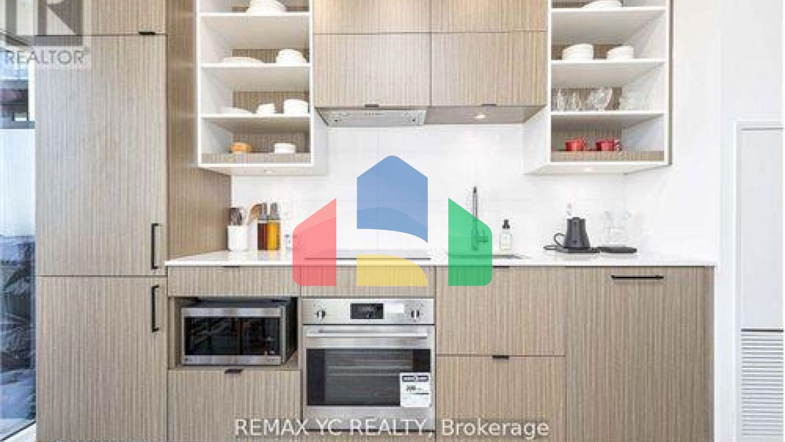 Residential - Single Family Home - Toronto, Canada - Canada