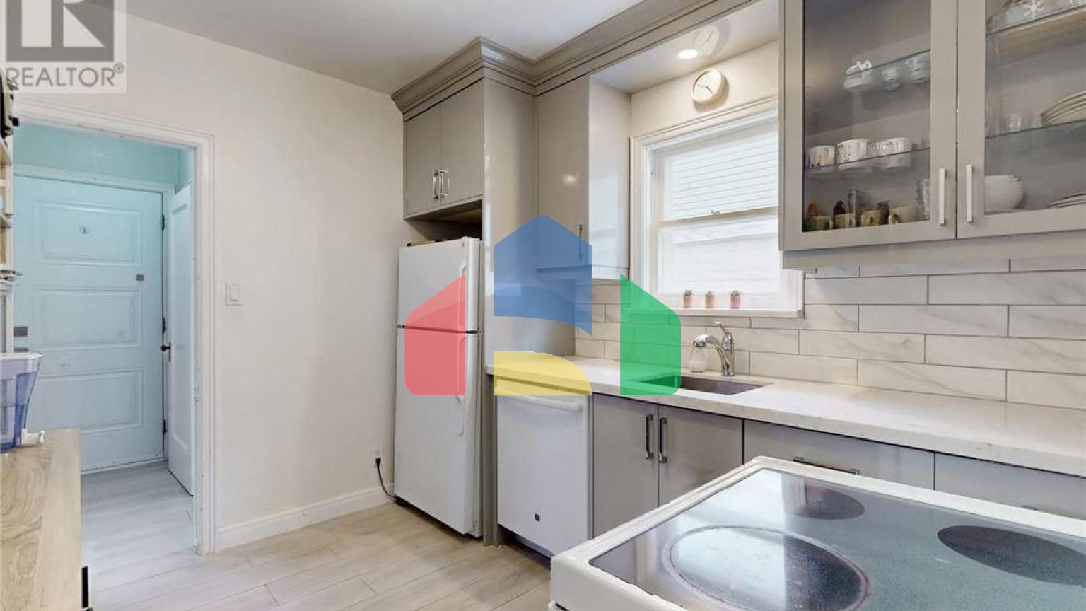 Residential - Single Family Home - Toronto, Canada - Canada