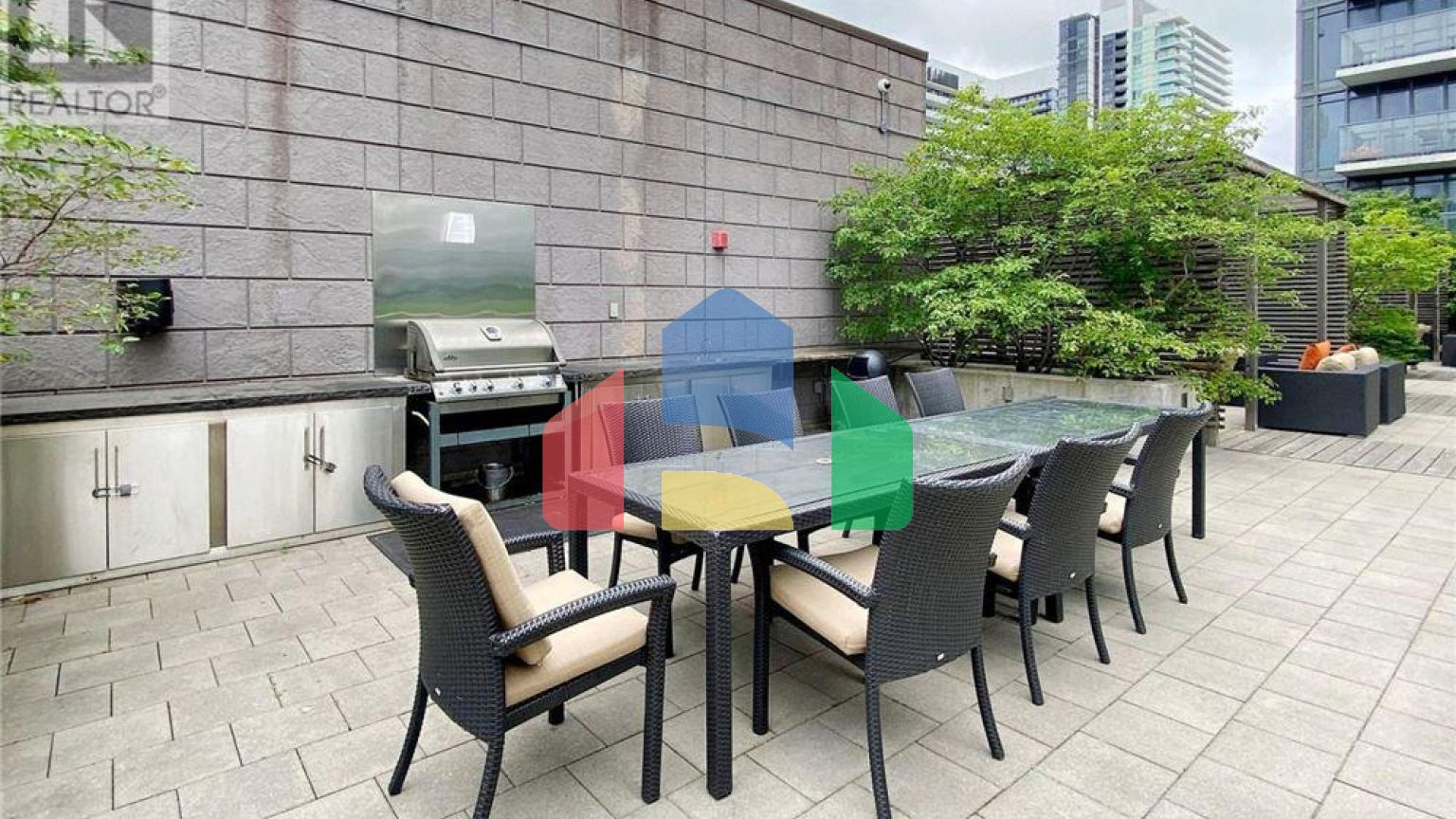 Residential - Single Family Home - Toronto, Canada - Canada