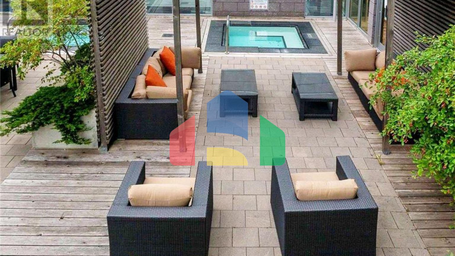 Residential - Single Family Home - Toronto, Canada - Canada