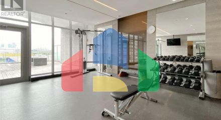 Residential - Single Family Home - Toronto, Canada - Canada