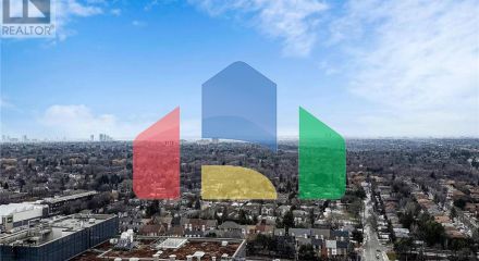 Residential - Single Family Home - Toronto, Canada - Canada