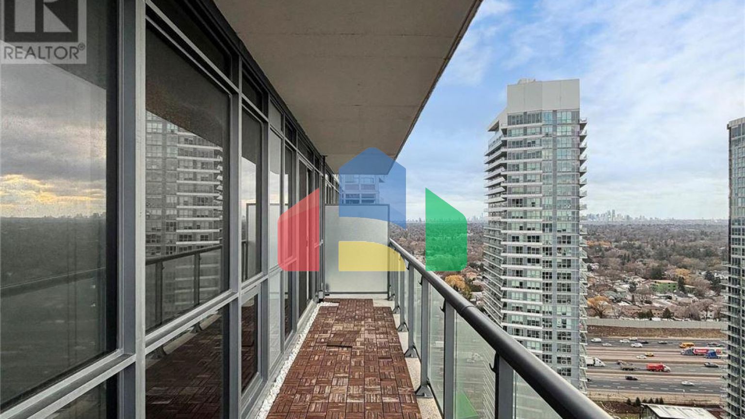 Residential - Single Family Home - Toronto, Canada - Canada