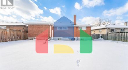 Residential - Single Family Home - Toronto, Canada - Canada