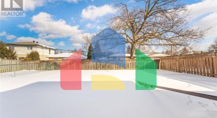 Residential - Single Family Home - Toronto, Canada - Canada