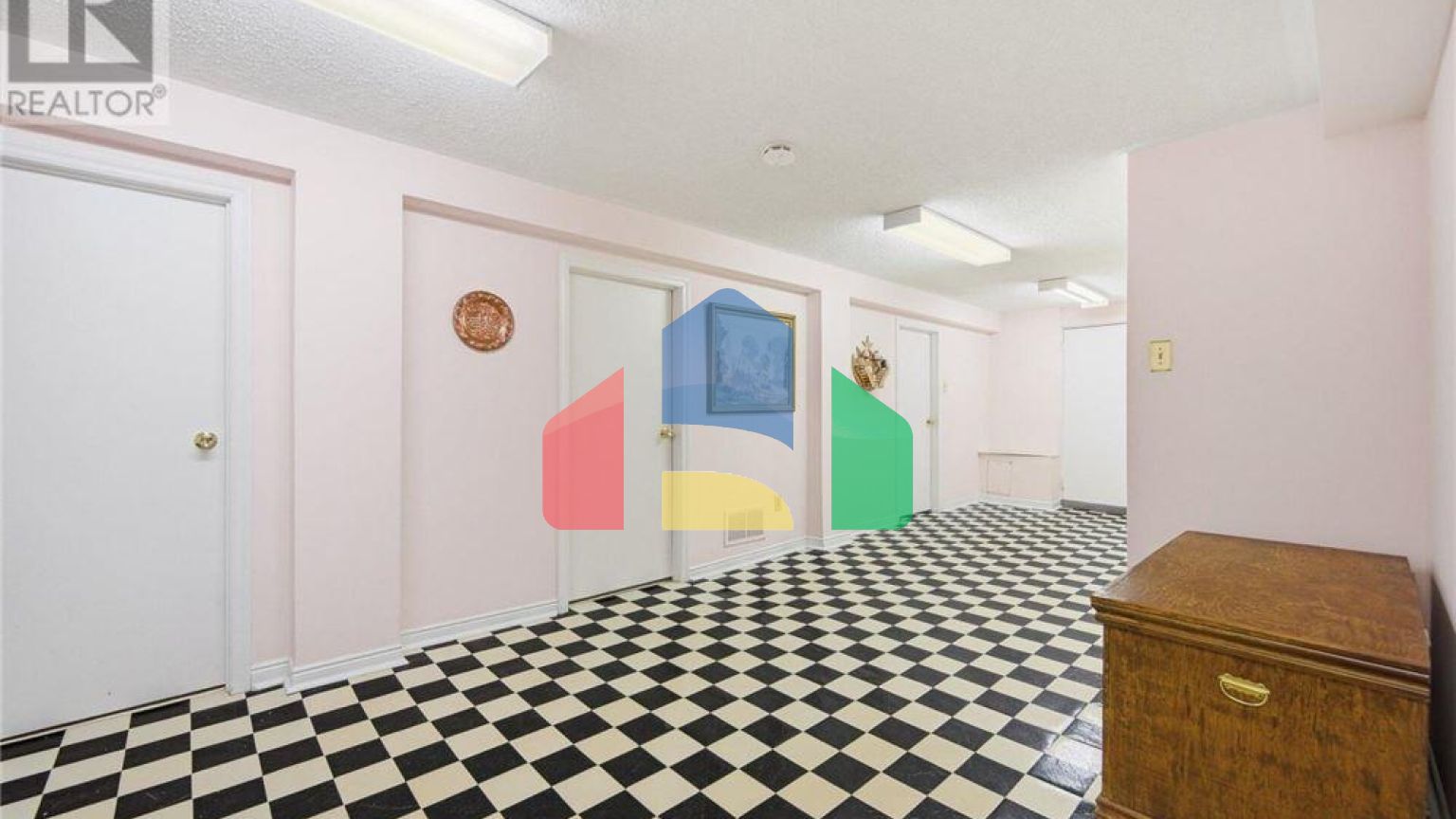 Residential - Single Family Home - Toronto, Canada - Canada