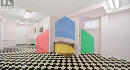 Residential - Single Family Home - Toronto, Canada - Canada