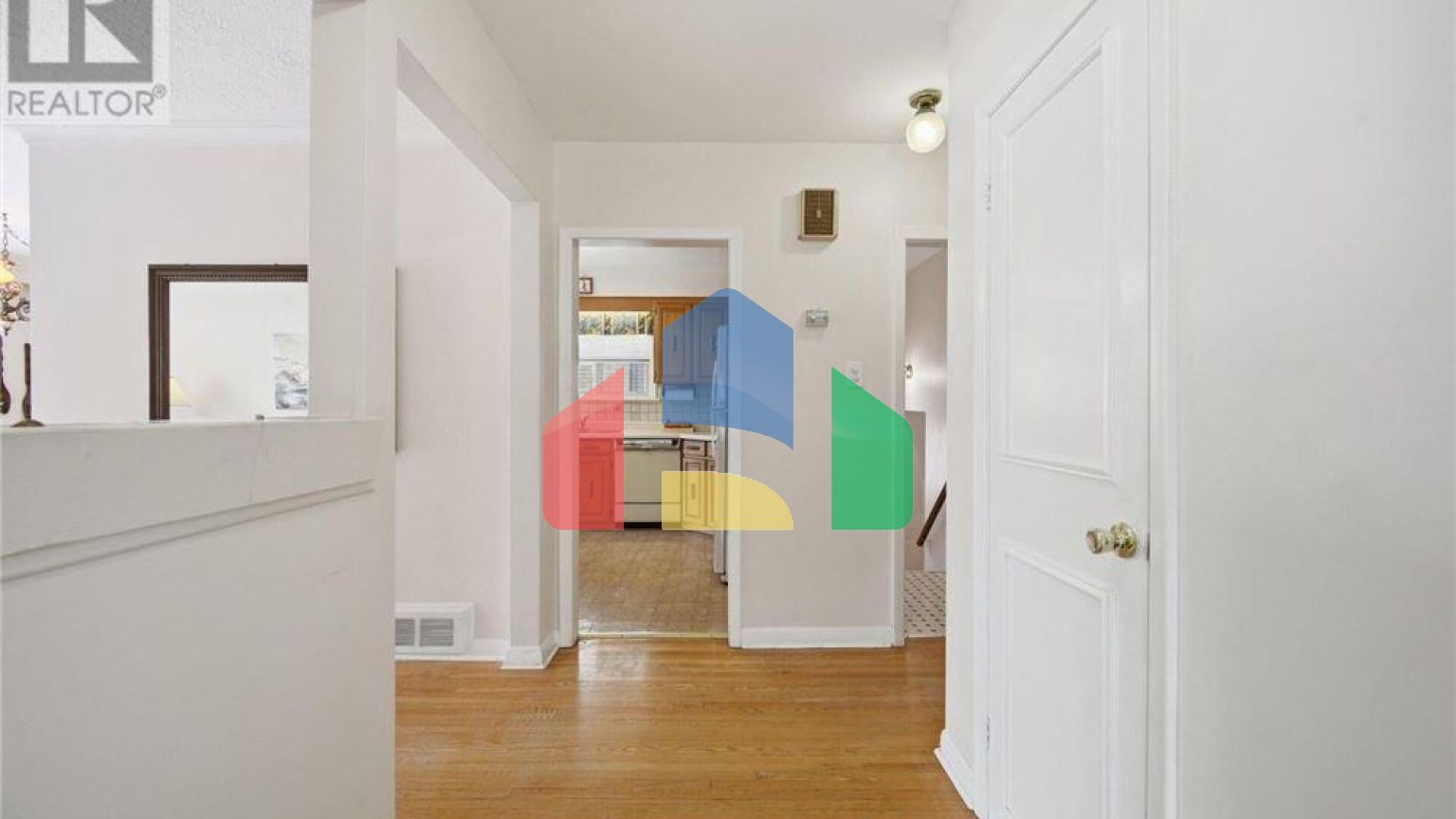 Residential - Single Family Home - Toronto, Canada - Canada