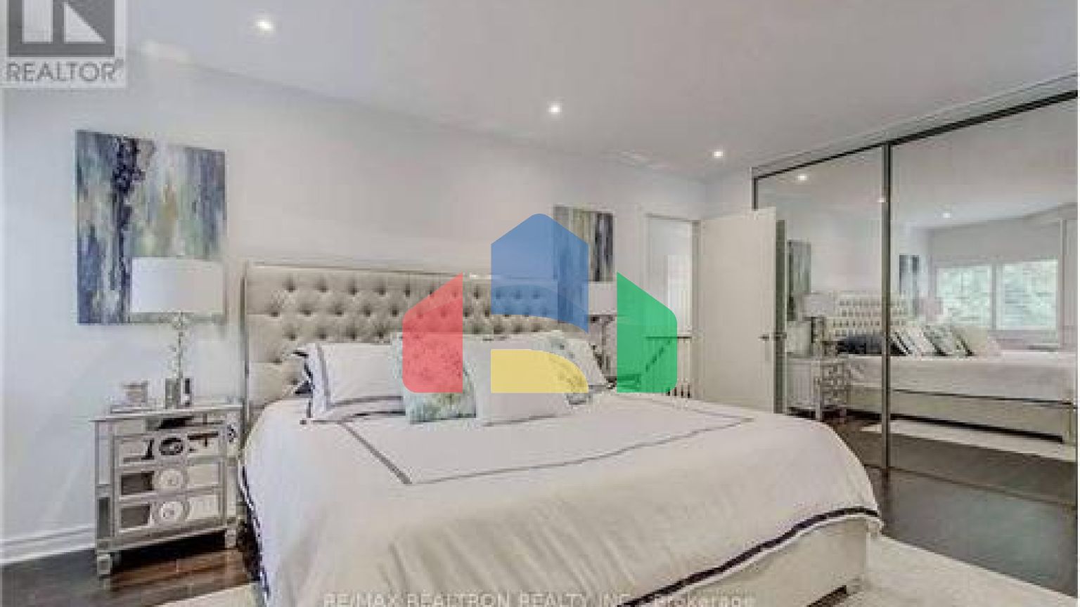 Residential - Single Family Home - Toronto, Canada - Canada