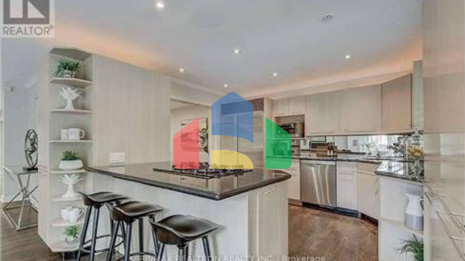 Residential - Single Family Home - Toronto, Canada - Canada