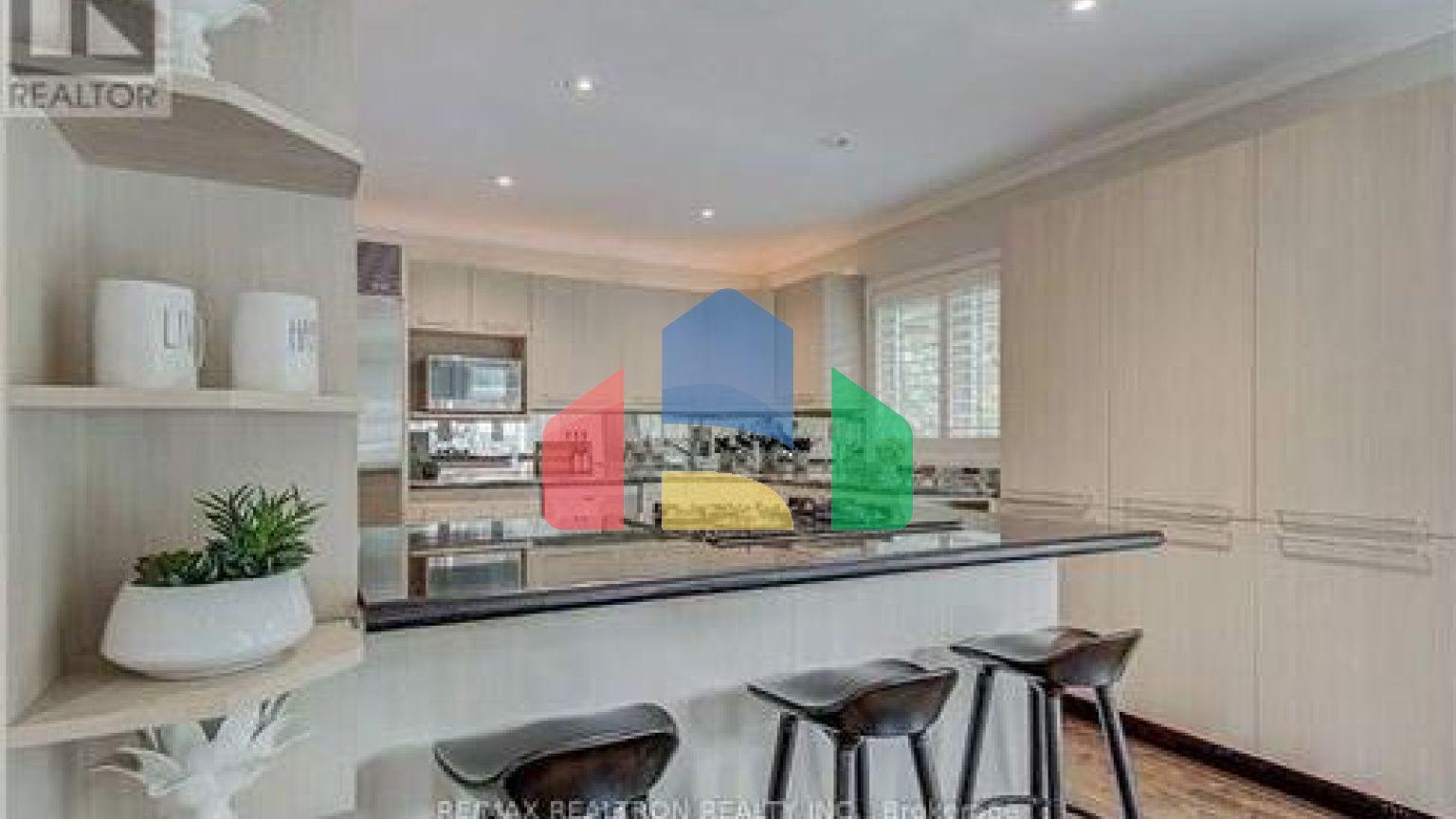 Residential - Single Family Home - Toronto, Canada - Canada