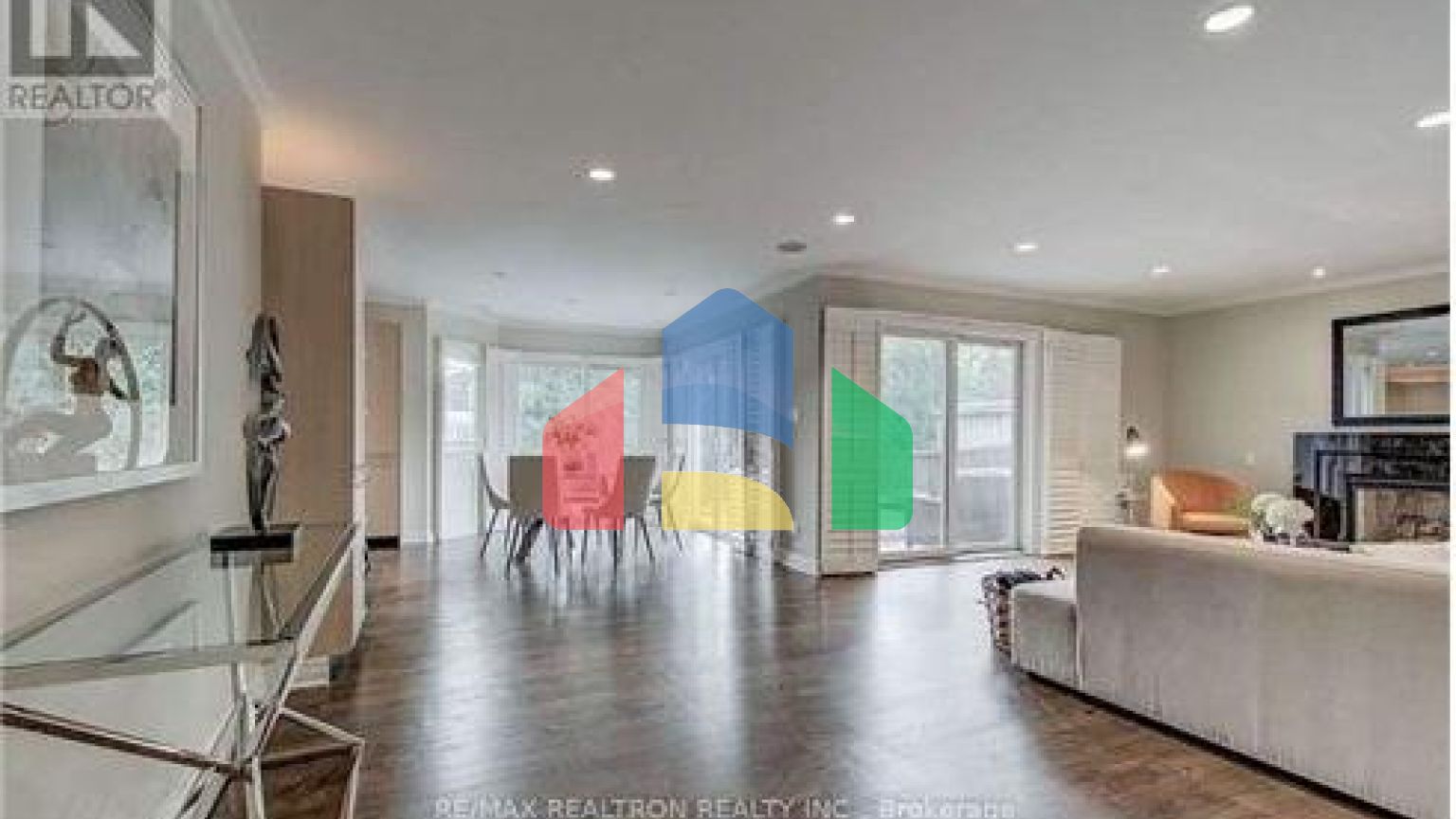 Residential - Single Family Home - Toronto, Canada - Canada