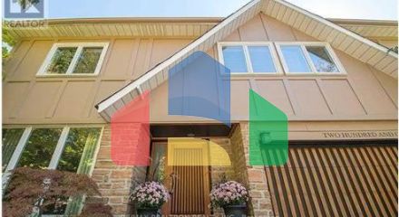 Residential - Single Family Home - Toronto, Canada - Canada