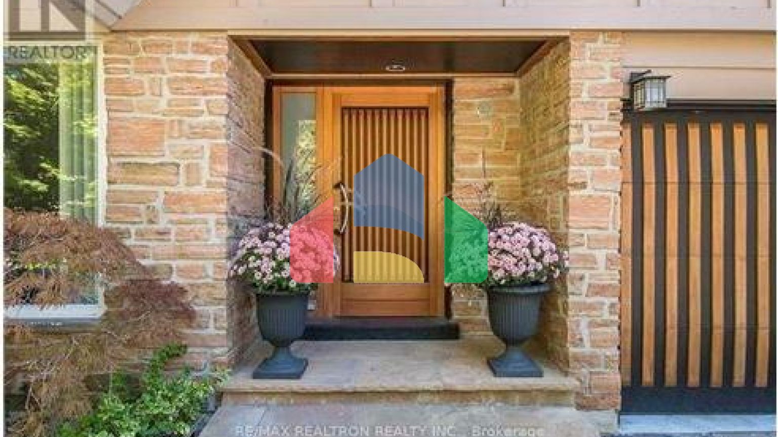 Residential - Single Family Home - Toronto, Canada - Canada