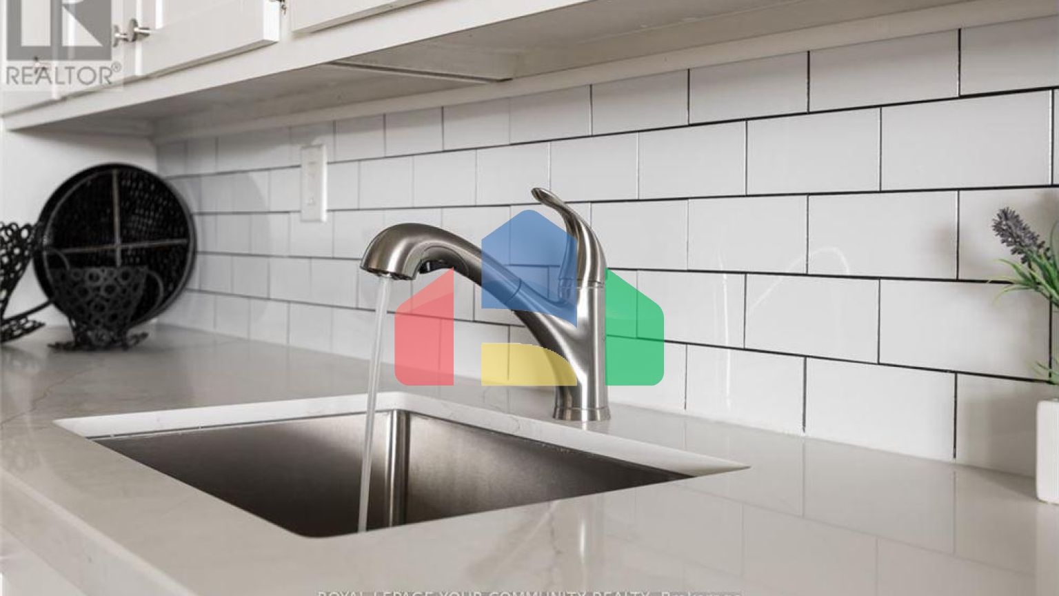 Residential - Condo/Apartment - Toronto, Canada - Canada