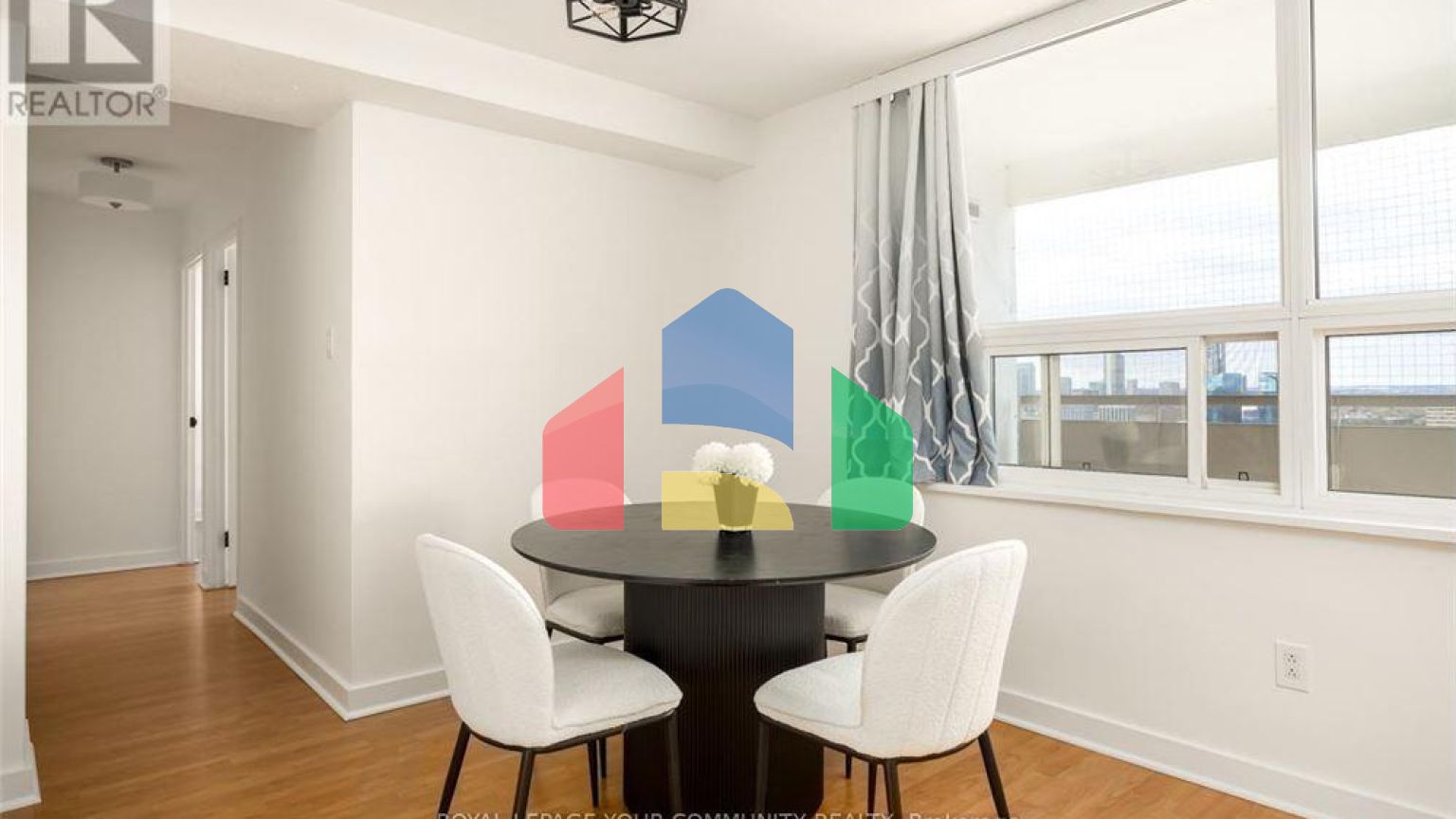 Residential - Condo/Apartment - Toronto, Canada - Canada