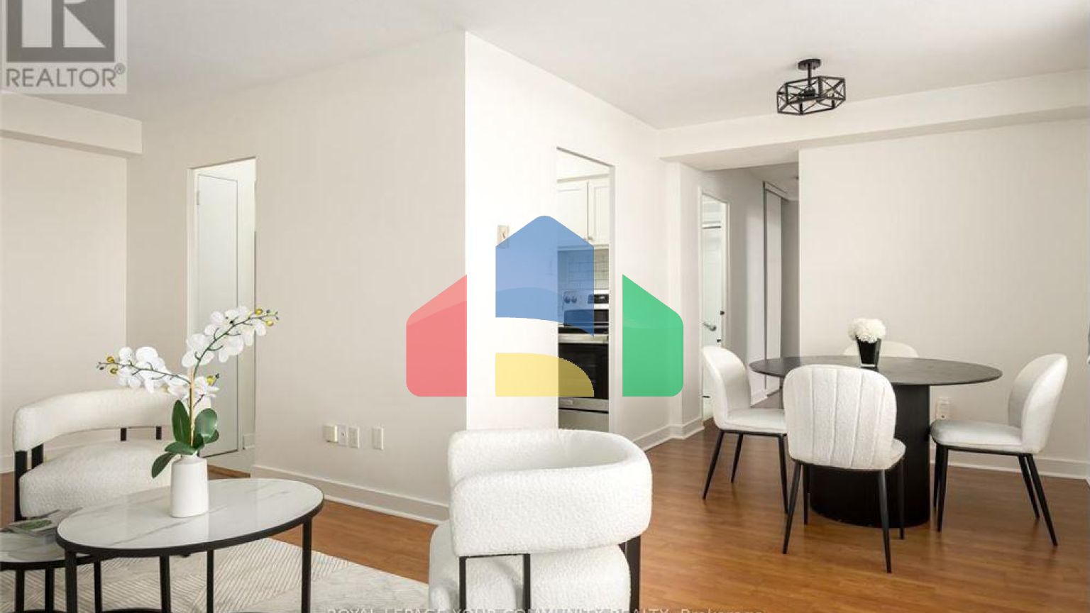 Residential - Condo/Apartment - Toronto, Canada - Canada