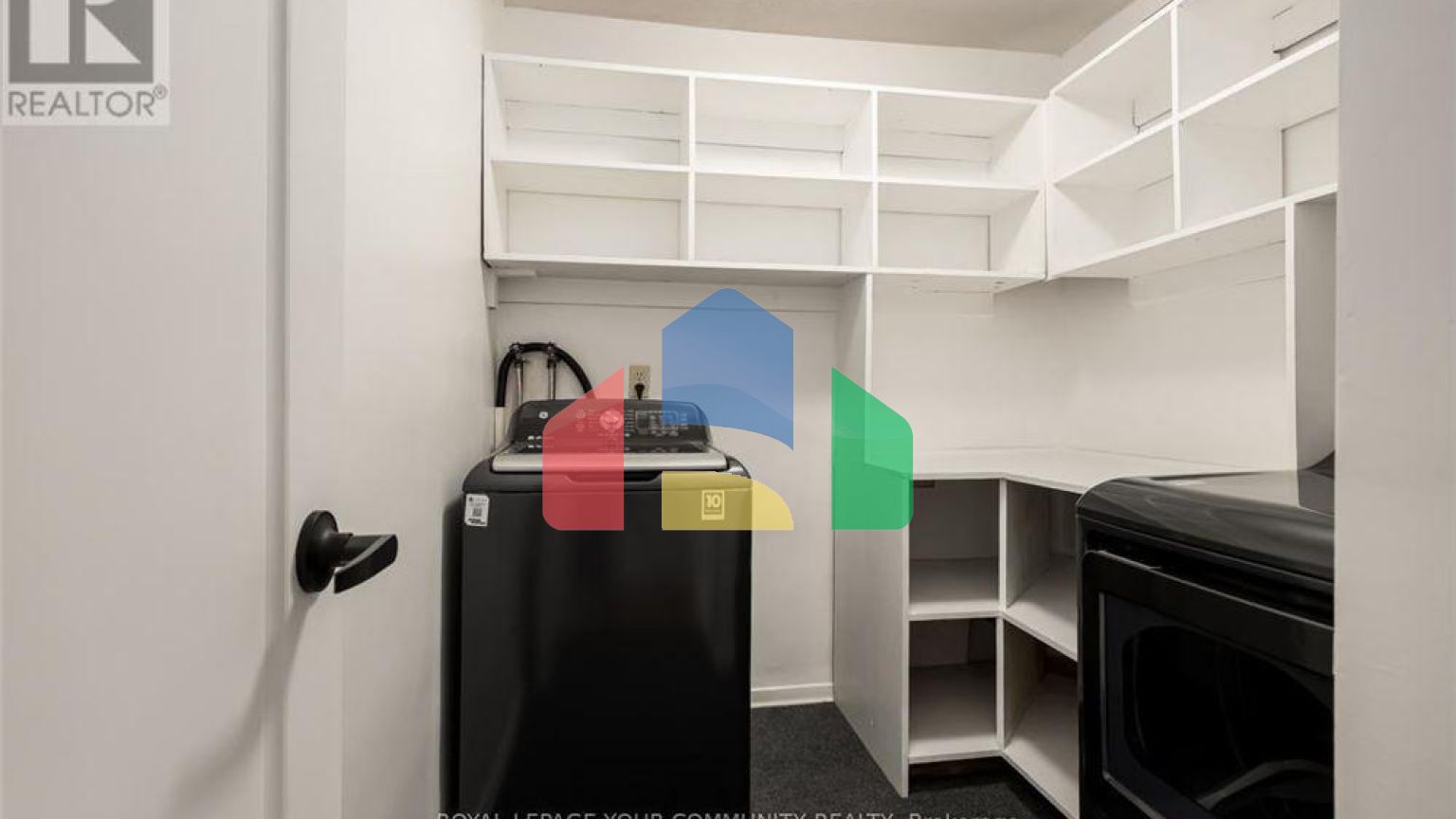 Residential - Condo/Apartment - Toronto, Canada - Canada