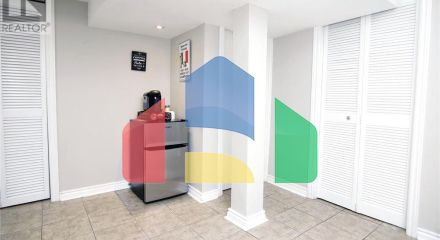 Residential - Single Family Home - Toronto, Canada - Canada