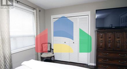 Residential - Single Family Home - Toronto, Canada - Canada