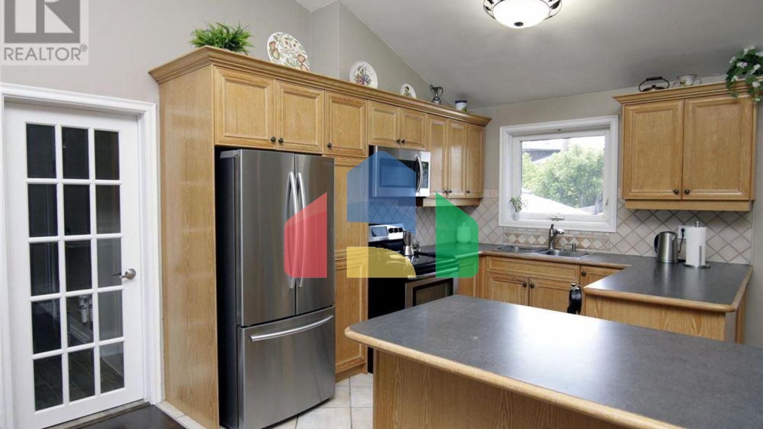 Residential - Single Family Home - Toronto, Canada - Canada