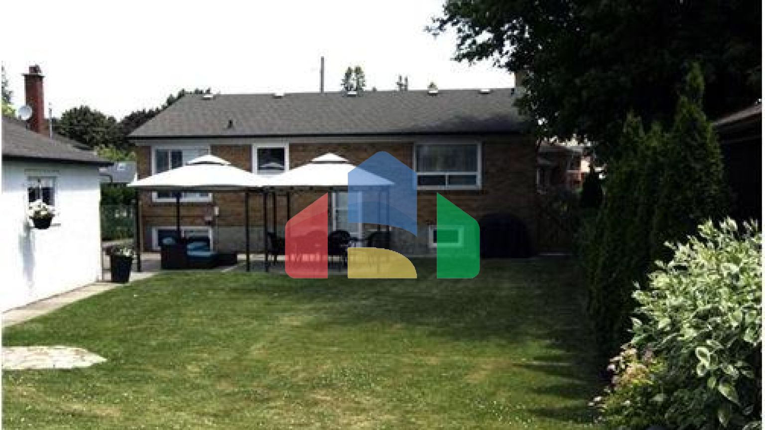 Residential - Single Family Home - Toronto, Canada - Canada