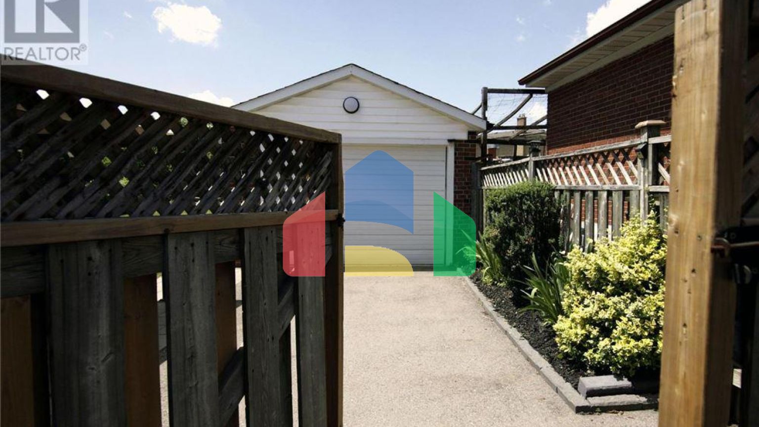 Residential - Single Family Home - Toronto, Canada - Canada