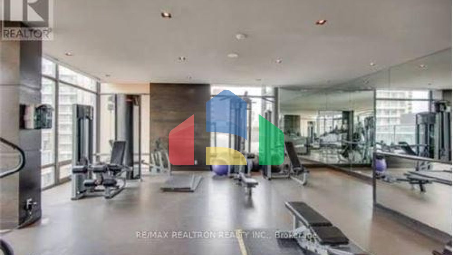 Residential - Condo/Apartment - Toronto, Canada - Canada