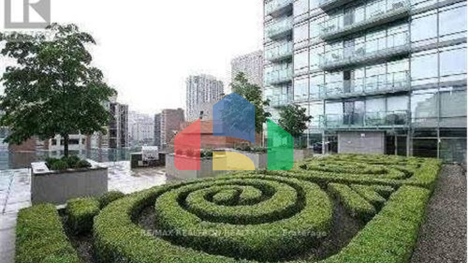 Residential - Condo/Apartment - Toronto, Canada - Canada