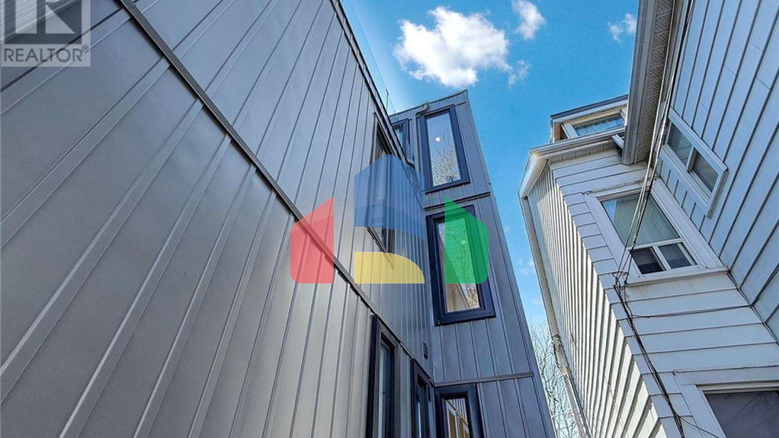 Residential - Single Family Home - Toronto, Canada - Canada