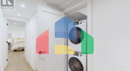 Residential - Single Family Home - Toronto, Canada - Canada