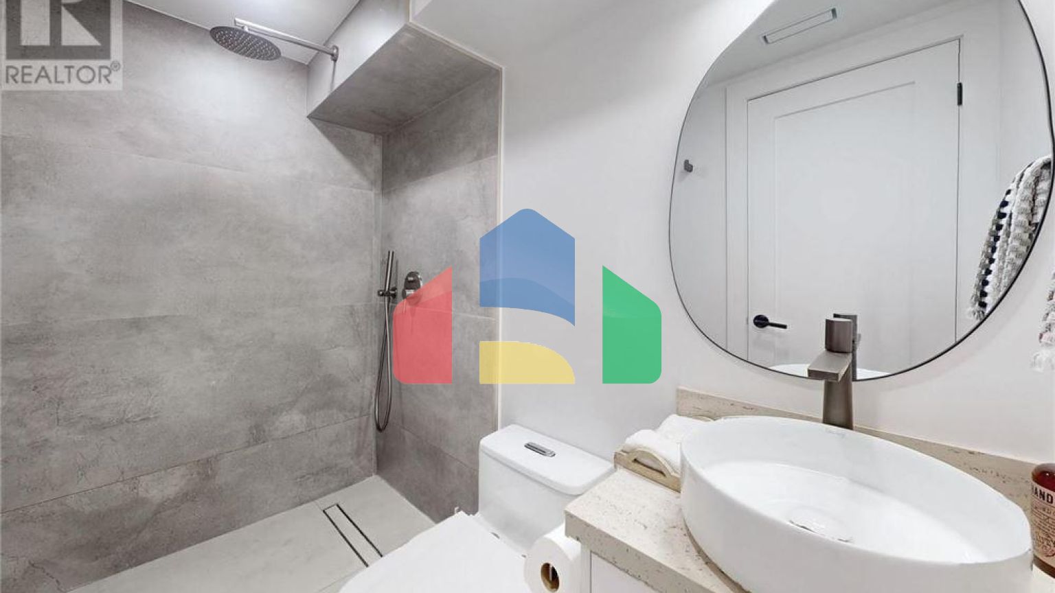 Residential - Single Family Home - Toronto, Canada - Canada