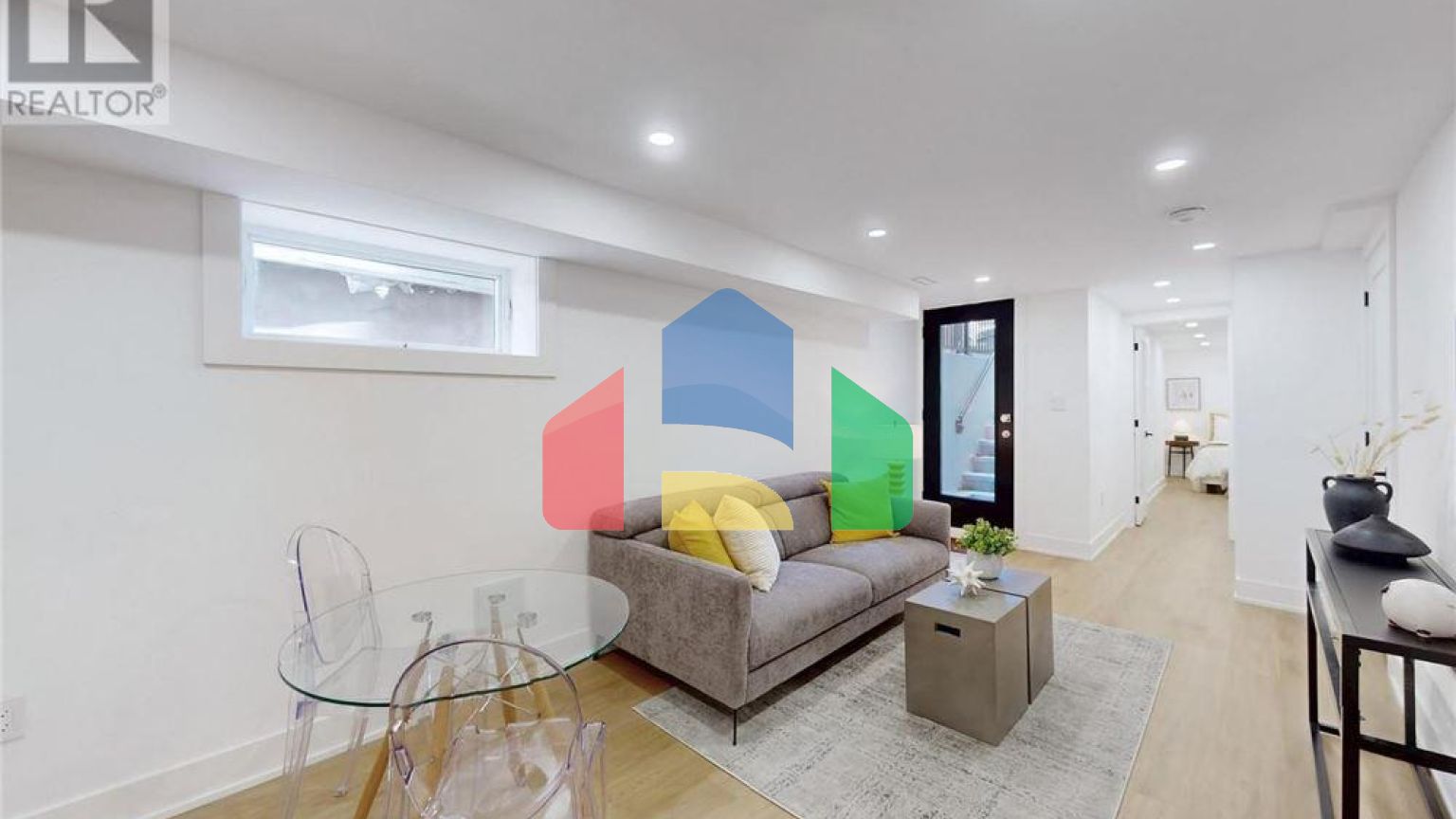 Residential - Single Family Home - Toronto, Canada - Canada