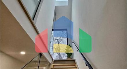 Residential - Single Family Home - Toronto, Canada - Canada