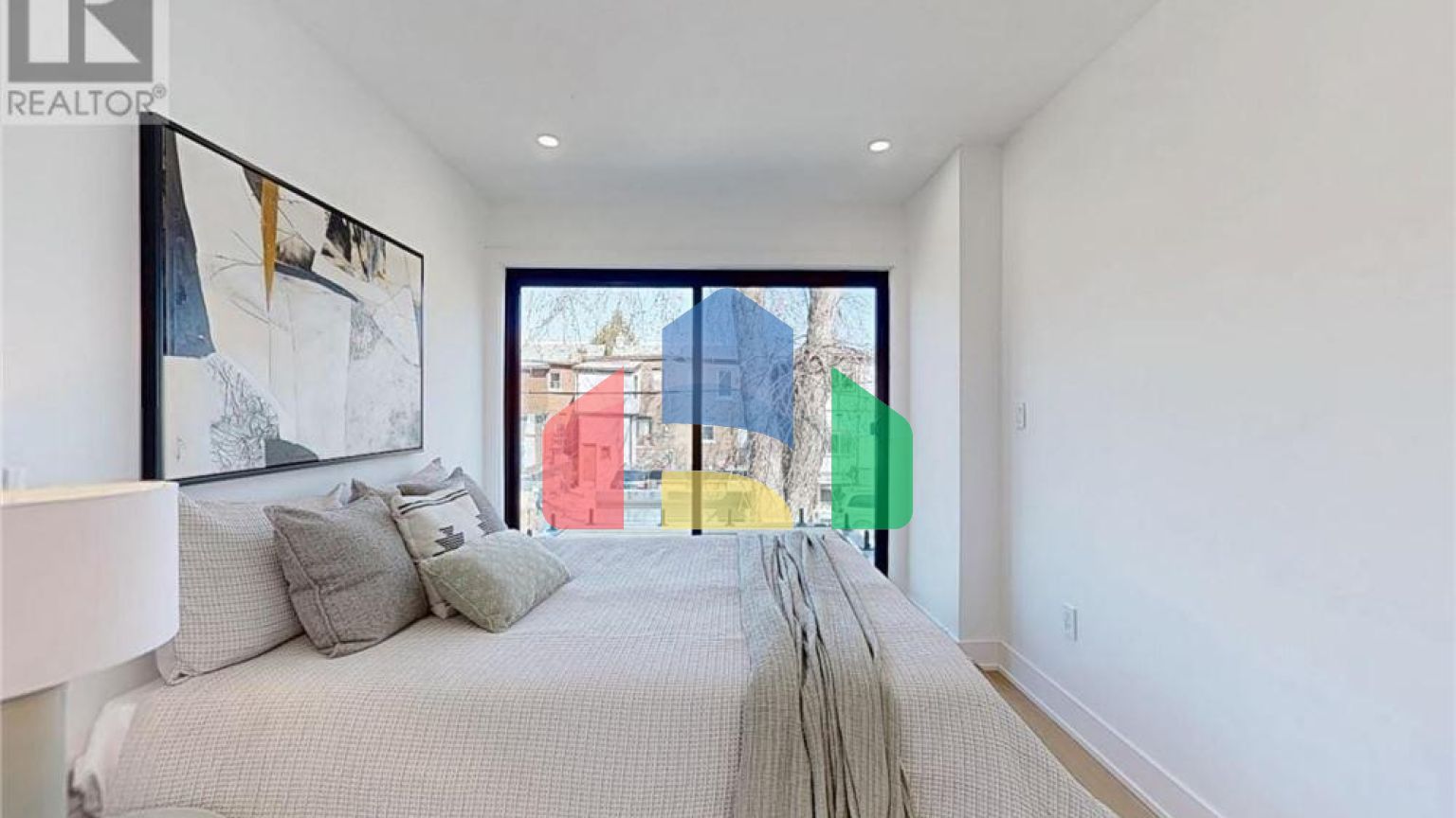 Residential - Single Family Home - Toronto, Canada - Canada