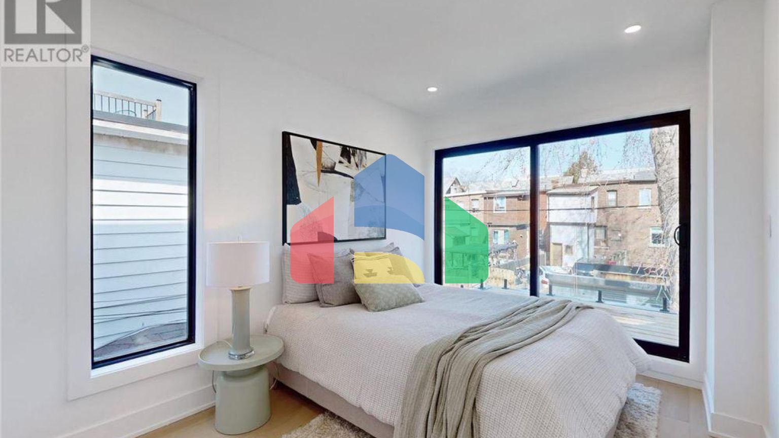 Residential - Single Family Home - Toronto, Canada - Canada