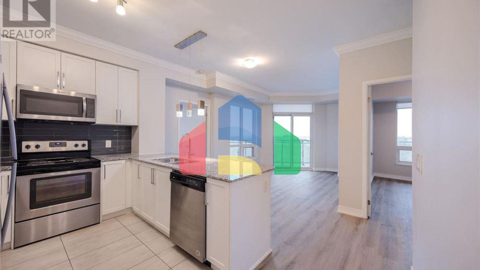 Residential - Single Family Home - Toronto, Canada - Canada