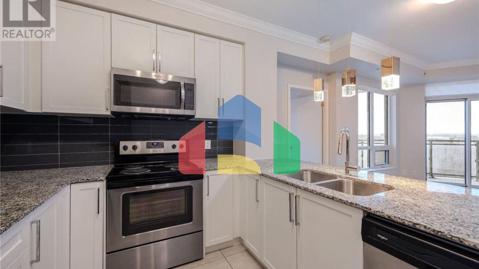 Residential - Single Family Home - Toronto, Canada - Canada