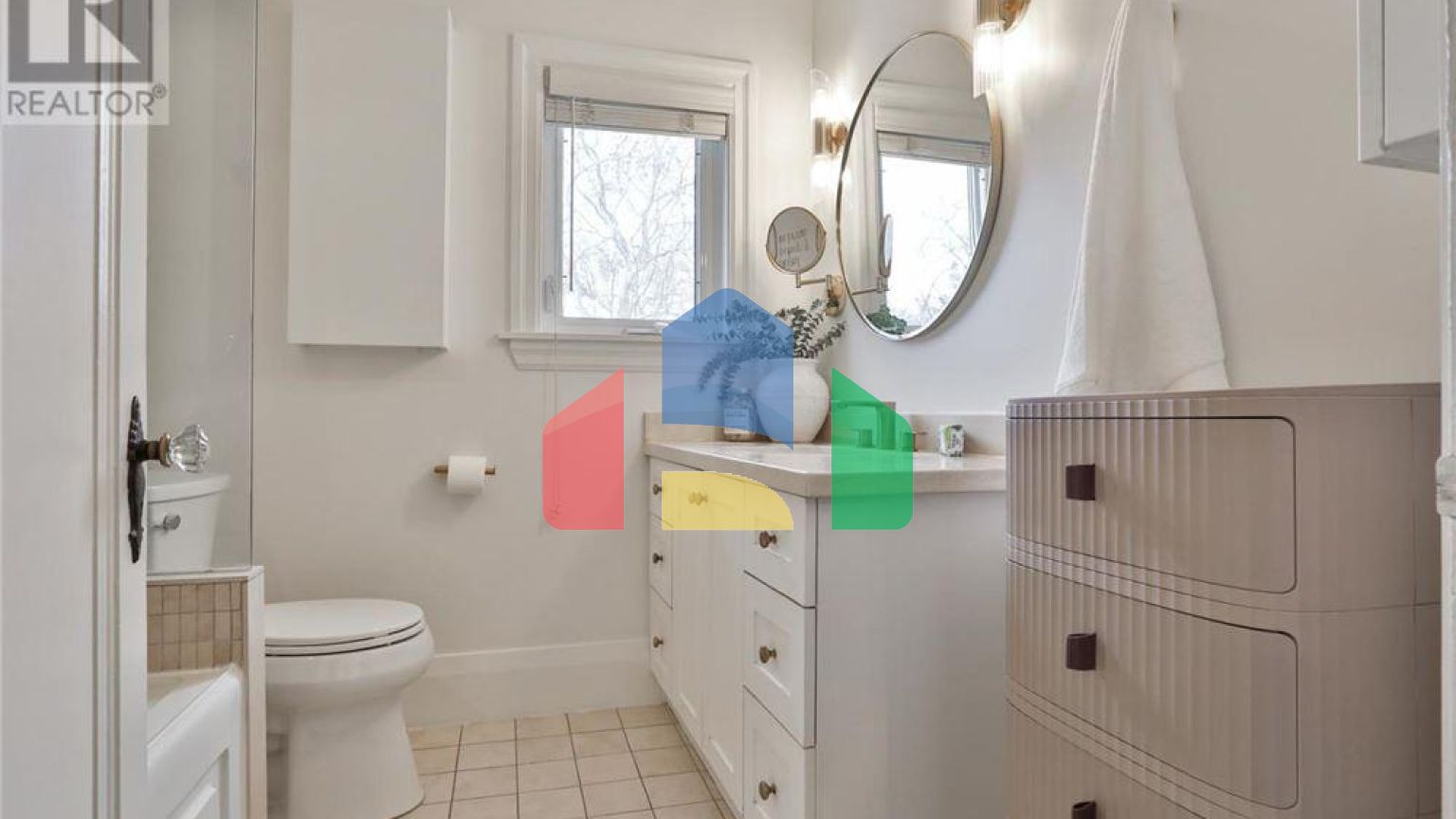 Residential - Single Family Home - Toronto, Canada - Canada