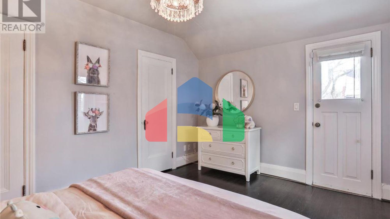 Residential - Single Family Home - Toronto, Canada - Canada