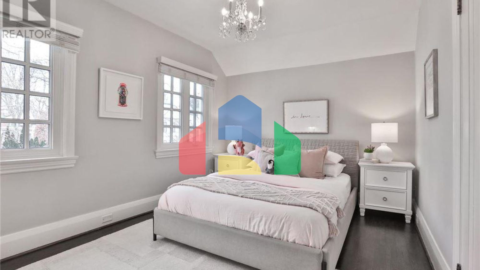 Residential - Single Family Home - Toronto, Canada - Canada